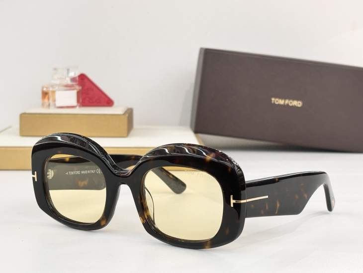 Picture of Tom Ford Sunglasses _SKUfw75760497fw